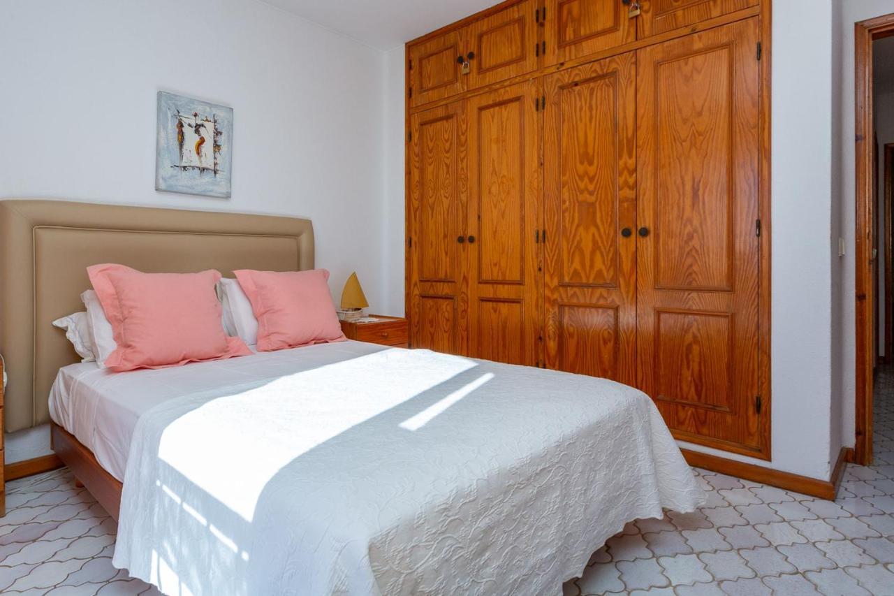 Apartamento Typical T2 In W/ Balcony By Lovelystay *